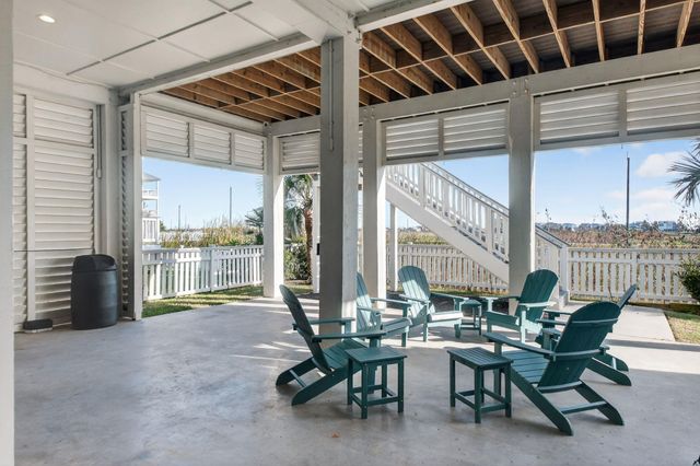 3815 Sea Breeze Lane, Galveston, TX 77554