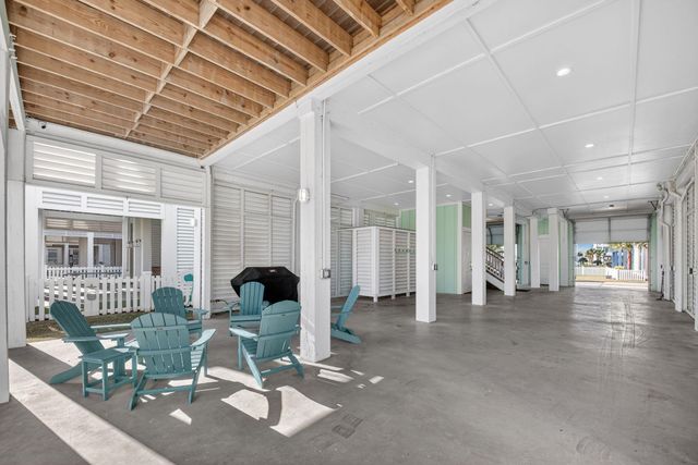 3815 Sea Breeze Lane, Galveston, TX 77554