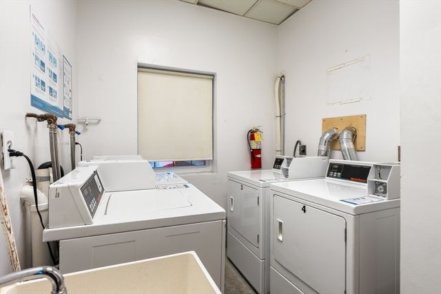 1691 Cambridge St 42, Cambridge, MA 02138