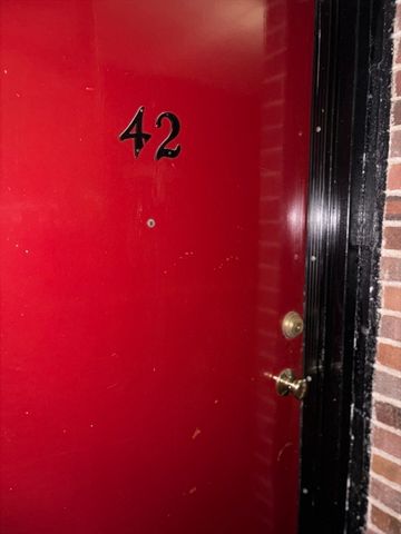 1691 Cambridge St 42, Cambridge, MA 02138