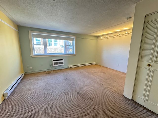 1691 Cambridge St 42, Cambridge, MA 02138