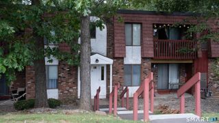 15 Woodsedge Drive 3C, Newington, CT 06111