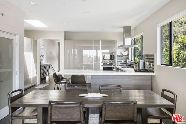 348 Y Place, Laguna Beach, CA 92651