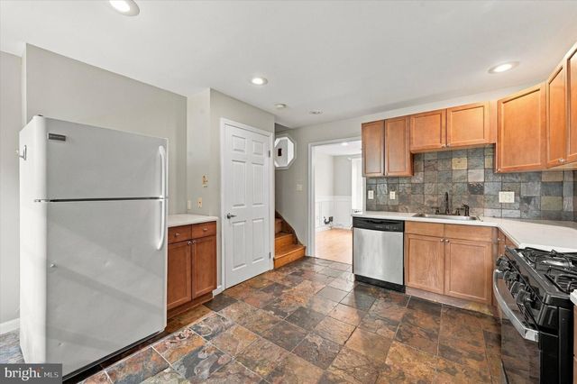 195 CONARROE ST, Philadelphia, PA 19127