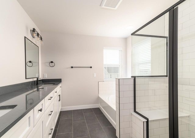 525 Clear Pond Way, Verona, WI 53593