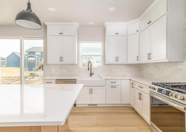 525 Clear Pond Way, Verona, WI 53593