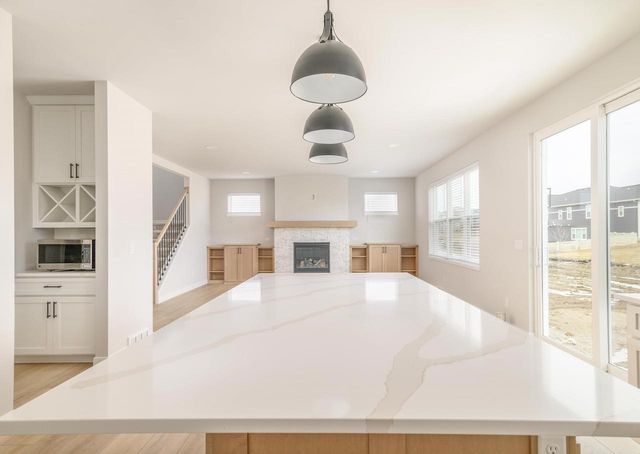 525 Clear Pond Way, Verona, WI 53593