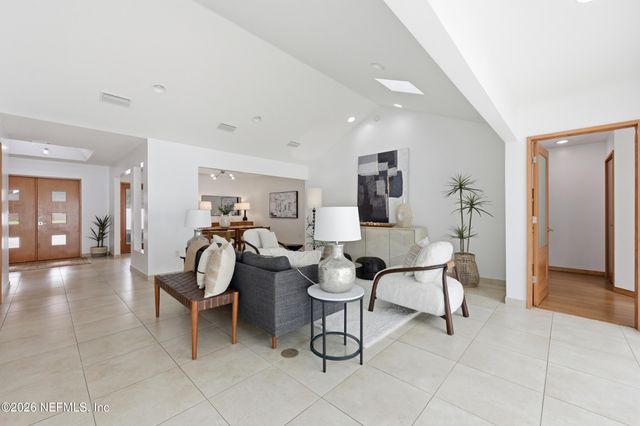 8071 PINE LAKE Road, Jacksonville, FL 32256