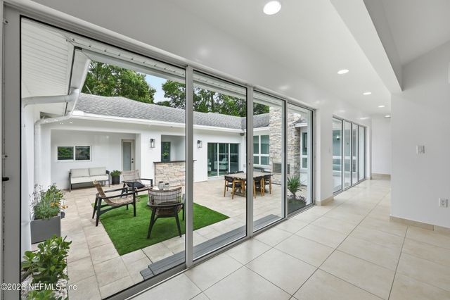 8071 PINE LAKE Road, Jacksonville, FL 32256