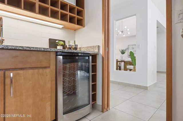 8071 PINE LAKE Road, Jacksonville, FL 32256