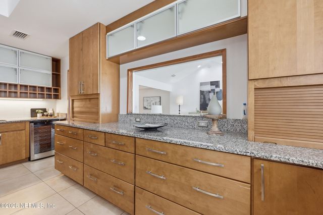 8071 PINE LAKE Road, Jacksonville, FL 32256