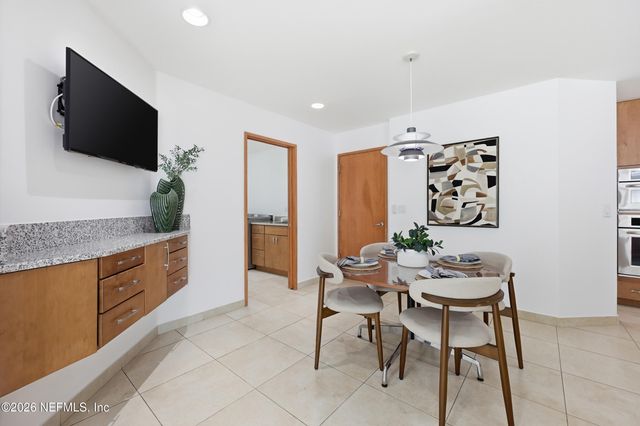 8071 PINE LAKE Road, Jacksonville, FL 32256