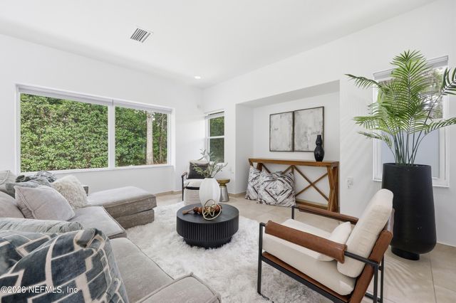 8071 PINE LAKE Road, Jacksonville, FL 32256