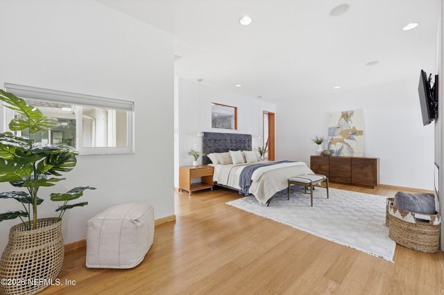 8071 PINE LAKE Road, Jacksonville, FL 32256