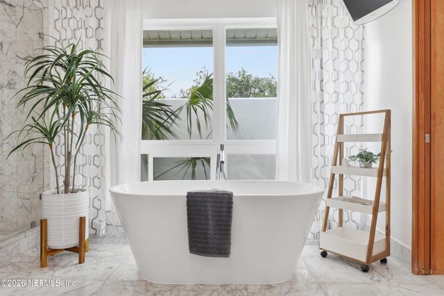 8071 PINE LAKE Road, Jacksonville, FL 32256