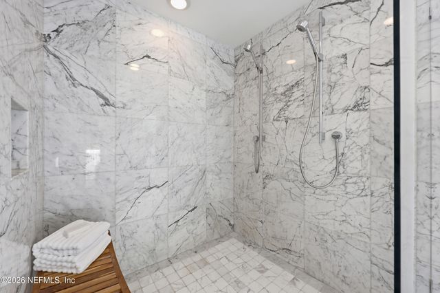 8071 PINE LAKE Road, Jacksonville, FL 32256