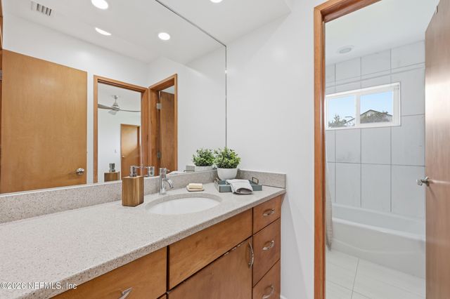 8071 PINE LAKE Road, Jacksonville, FL 32256