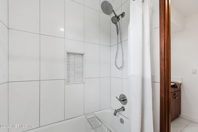 8071 PINE LAKE Road, Jacksonville, FL 32256