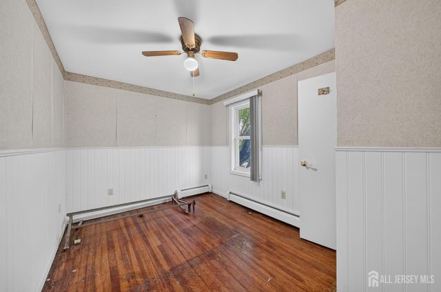 27 Lillian Terrace, Woodbridge Proper, NJ 07095