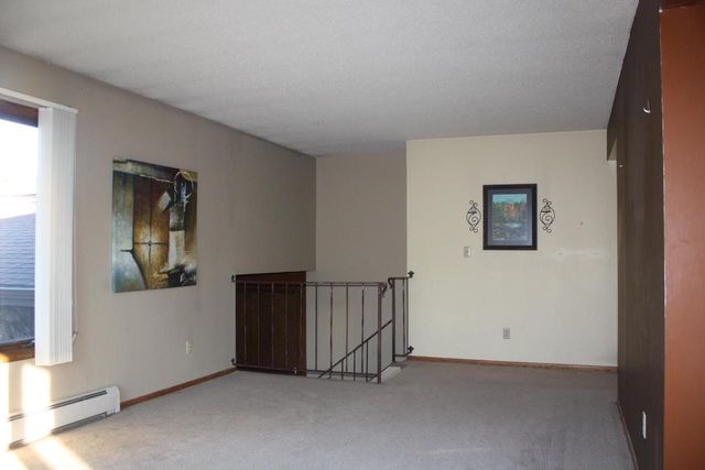 2304 E 10th St, Superior, WI 54880