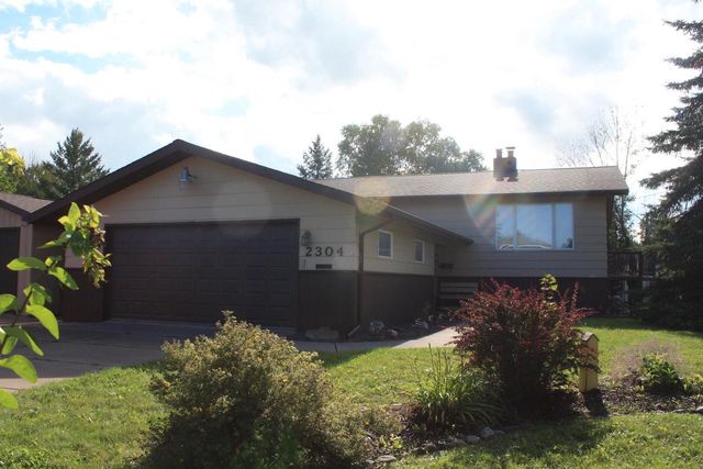 2304 E 10th St, Superior, WI 54880