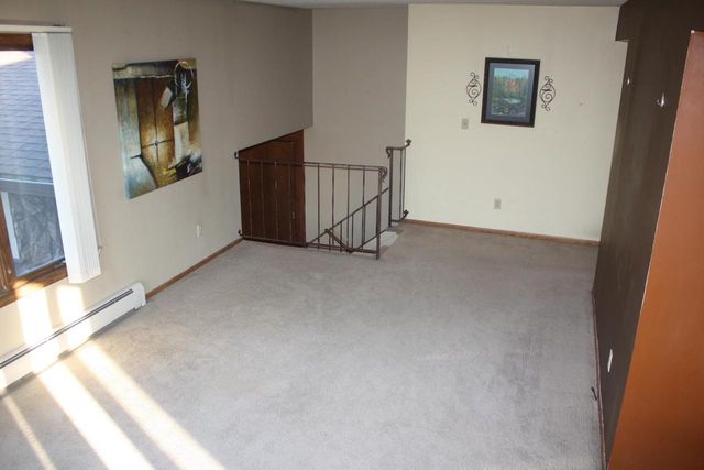 2304 E 10th St, Superior, WI 54880