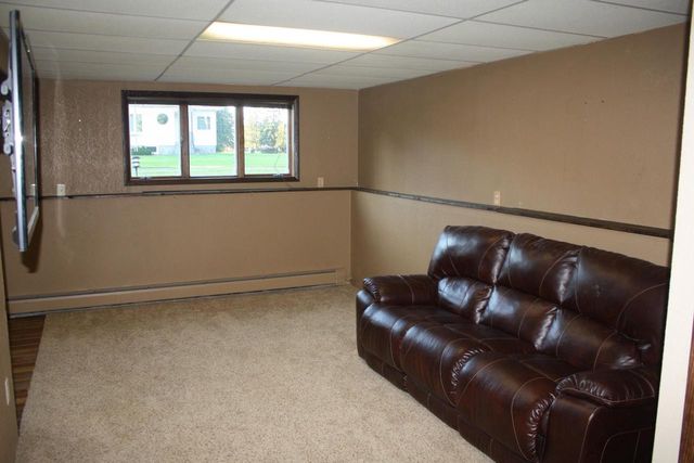 2304 E 10th St, Superior, WI 54880