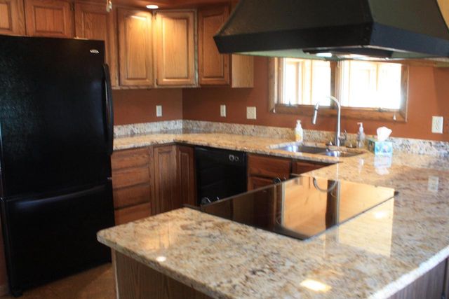 2304 E 10th St, Superior, WI 54880