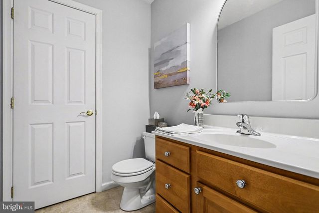67 S ALPINE DR, York, PA 17408