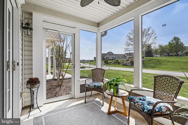 67 S ALPINE DR, York, PA 17408