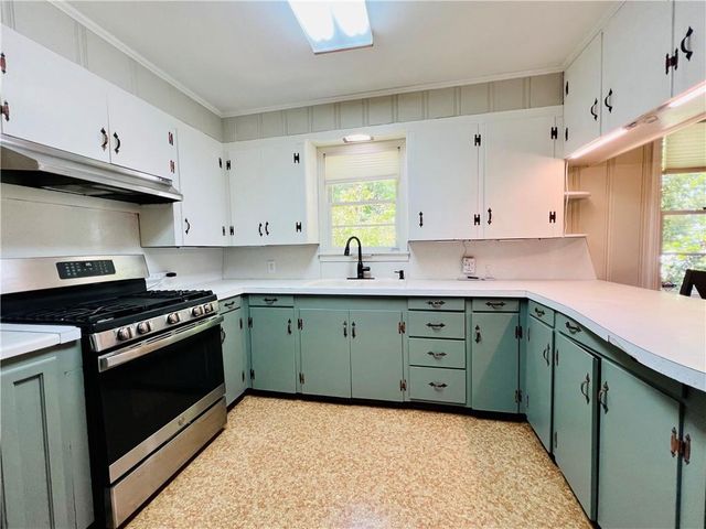930 BELLEVUE Street, Jena, LA 71342