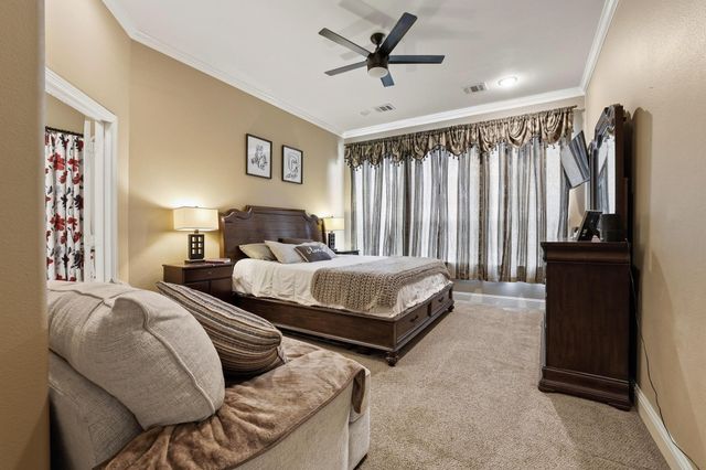 603 E Saunders Street, Trenton, TX 75490