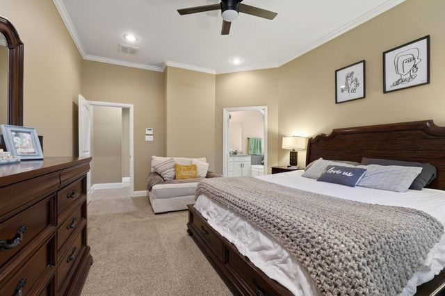 603 E Saunders Street, Trenton, TX 75490