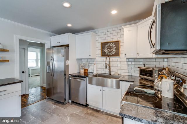 333 E OAK ST, Palmyra, PA 17078