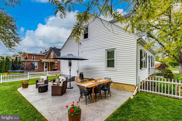333 E OAK ST, Palmyra, PA 17078