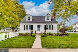 333 E OAK ST, Palmyra, PA 17078