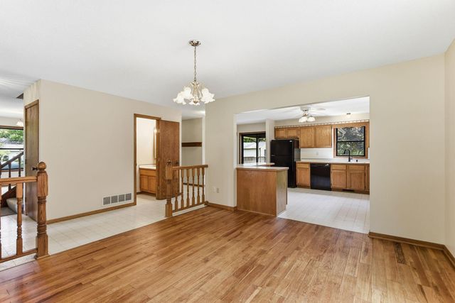 7953 Woodlawn Drive, Mounds View, MN 55112