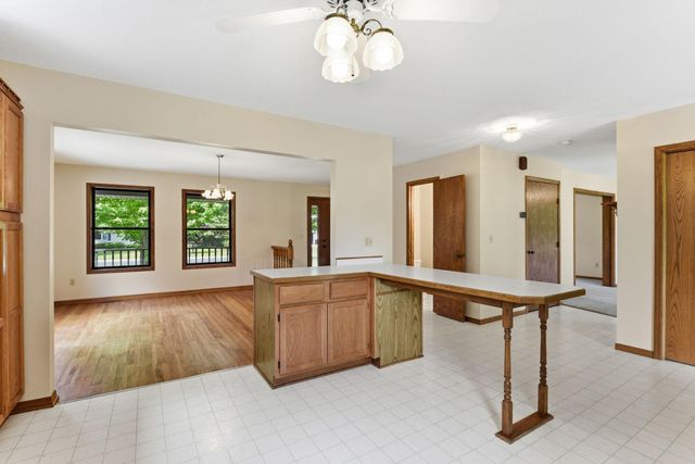 7953 Woodlawn Drive, Mounds View, MN 55112