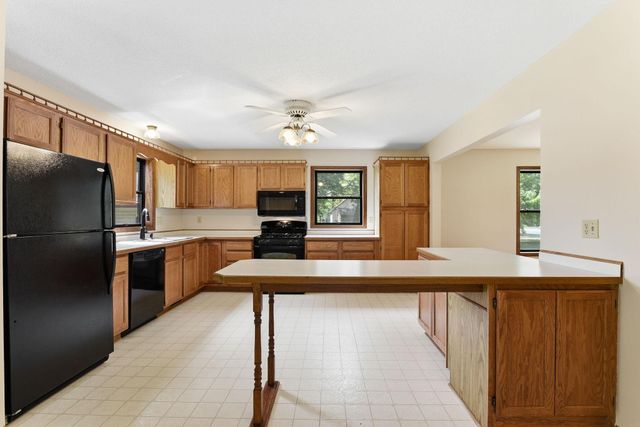 7953 Woodlawn Drive, Mounds View, MN 55112