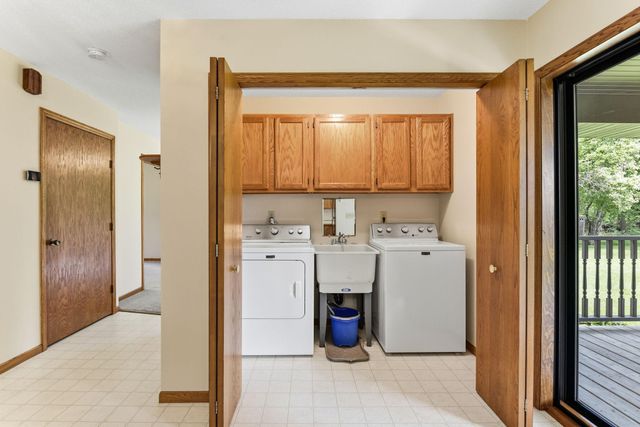 7953 Woodlawn Drive, Mounds View, MN 55112