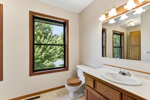 7953 Woodlawn Drive, Mounds View, MN 55112