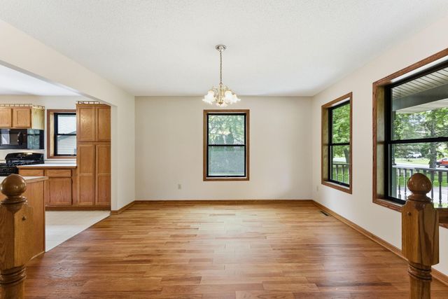 7953 Woodlawn Drive, Mounds View, MN 55112