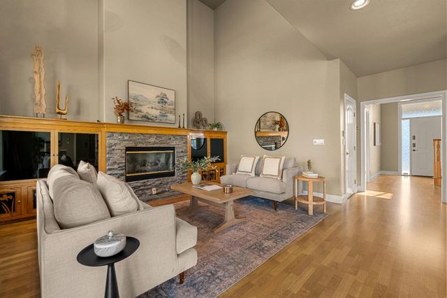 4029 Schelin Ct, Cameron Park, CA 95682