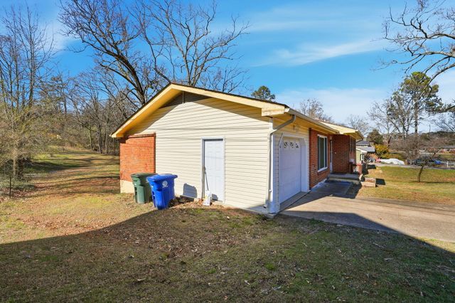 5703 Dagney Lane, Hixson, TN 37343