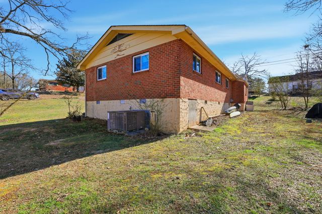 5703 Dagney Lane, Hixson, TN 37343