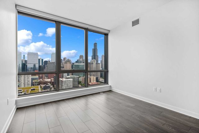 164 N Peoria Street 3605, Chicago, IL 60607