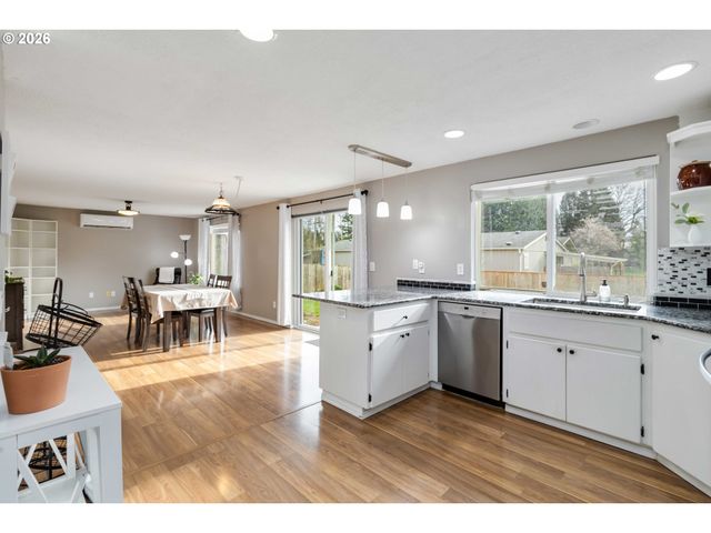 5605 HORIZON Ct, Longview, WA 98632