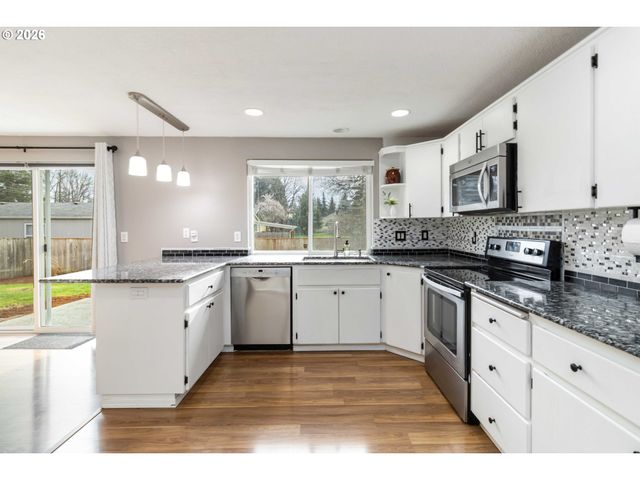 5605 HORIZON Ct, Longview, WA 98632