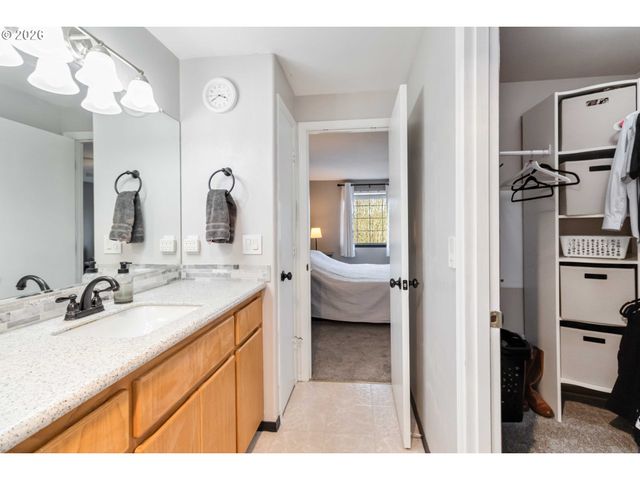 5605 HORIZON Ct, Longview, WA 98632