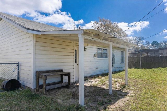 665 Parson Drive, Beaumont, TX 77706